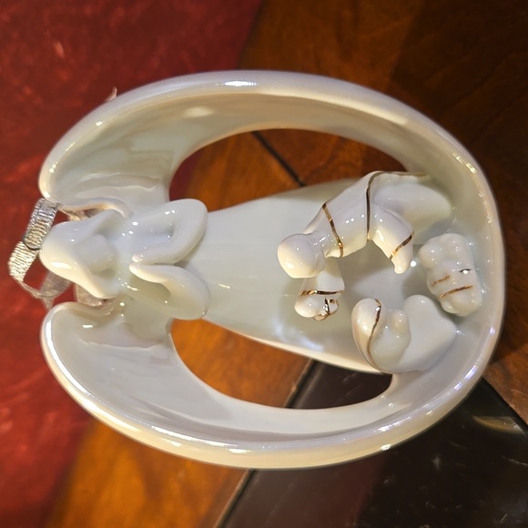 NWT-Appletree Designs-Iridescent Angel Nativity Scene Light Up Holiday O… - Picture 5 of 8